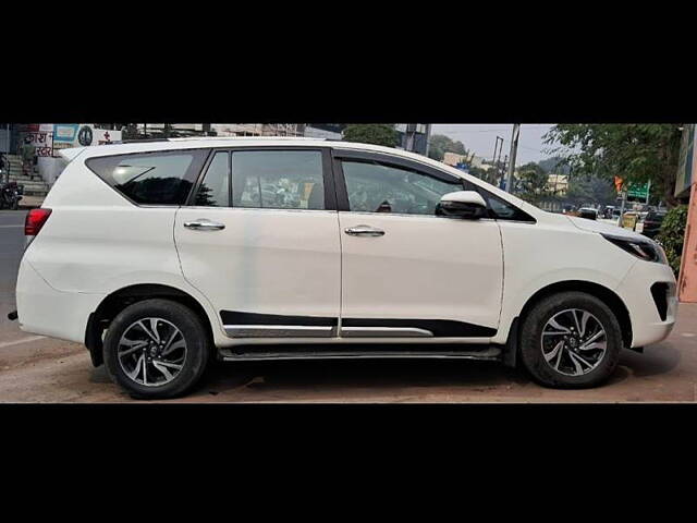 Used Toyota Innova Crysta [2016-2020] 2.4 VX 7 STR [2016-2020] in Lucknow