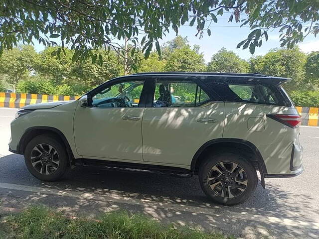 Used Toyota Fortuner Legender 2.8 4X2 AT in Delhi