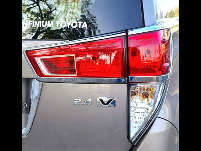 Used Toyota Innova Crysta [2020-2023] VX 2.4 8 STR in Ahmedabad