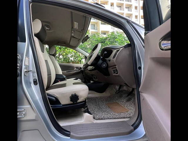 Used Toyota Innova [2013-2014] 2.5 VX 7 STR BS-III in Mumbai