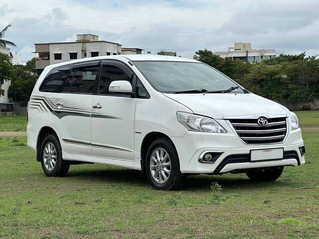 Used Toyota Innova [2013-2014] 2.5 VX 8 STR BS-III in Nashik