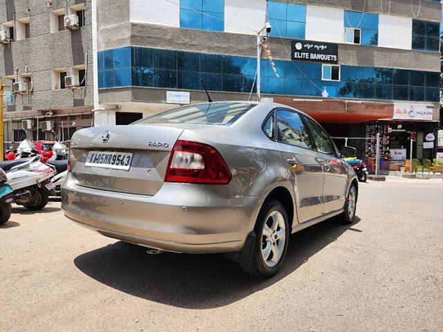 Used Skoda Rapid [2014-2015] 1.5 TDI CR Ambition with Alloy Wheels in Bangalore