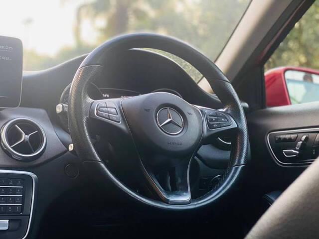 Used Mercedes-Benz GLA [2017-2020] 200 d Sport in Delhi