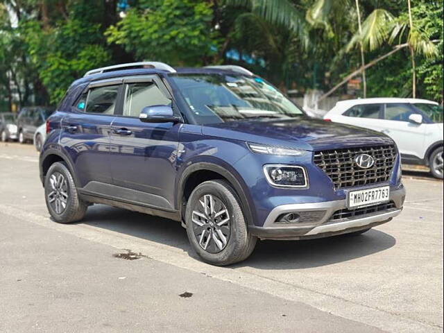 Used 2022 Hyundai Venue in Mumbai