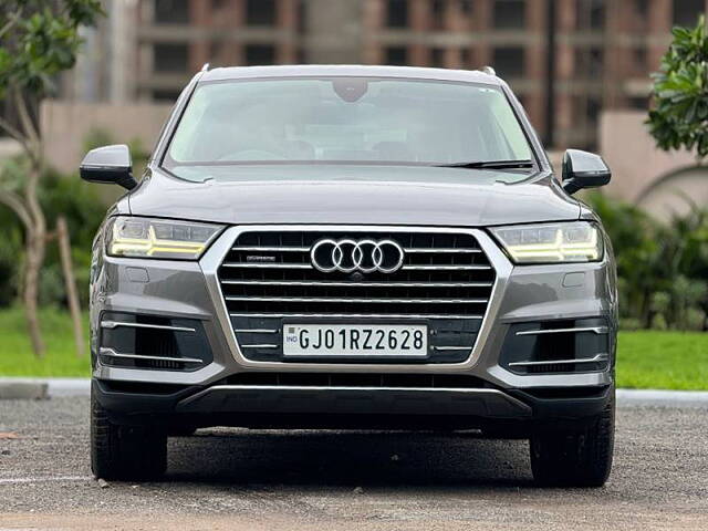 Used 2016 Audi Q7 in Surat