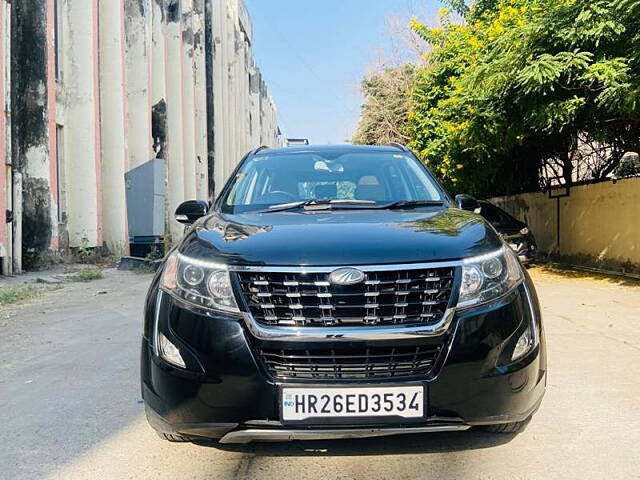 Used Mahindra XUV500 W11 AT in Delhi