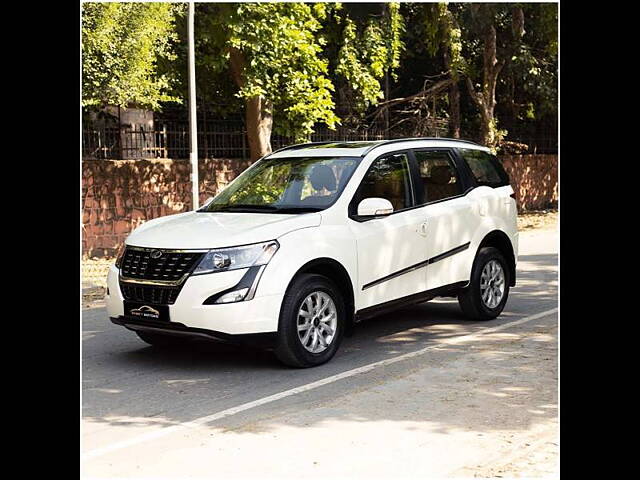 Used Mahindra XUV500 W9 [2018-2020] in Delhi