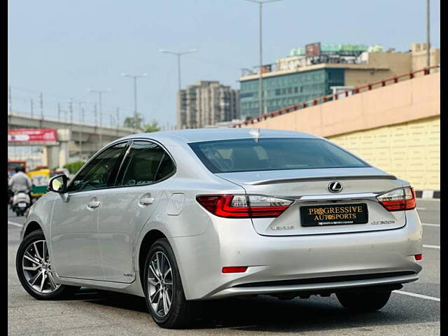 Used Lexus ES [2017-2018] 300h in Delhi