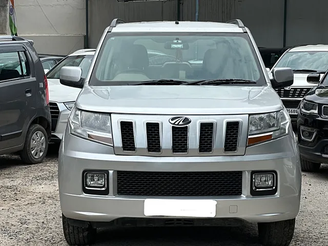 Used 2017 Mahindra TUV300 in Delhi