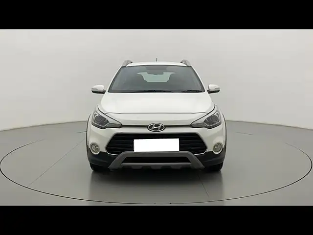 Used 2015 Hyundai i20 Active in Delhi