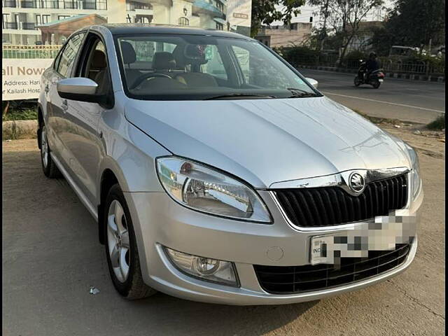 Used Skoda Rapid [2014-2015] 1.6 MPI Ambition with Alloy Wheels in Dehradun