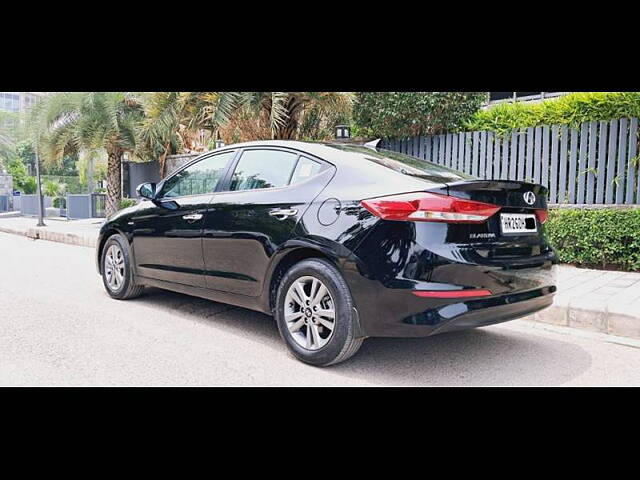 Used Hyundai Elantra SX (O) 2.0 AT in Delhi