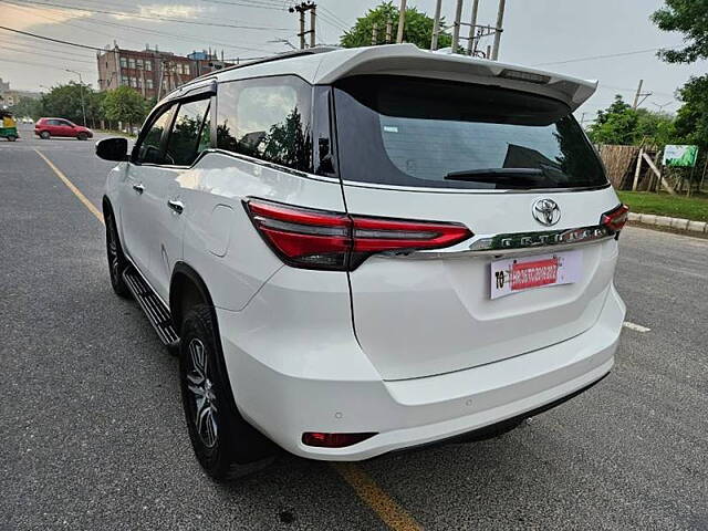 Used Toyota Fortuner 4X2 AT 2.8 Diesel in Delhi