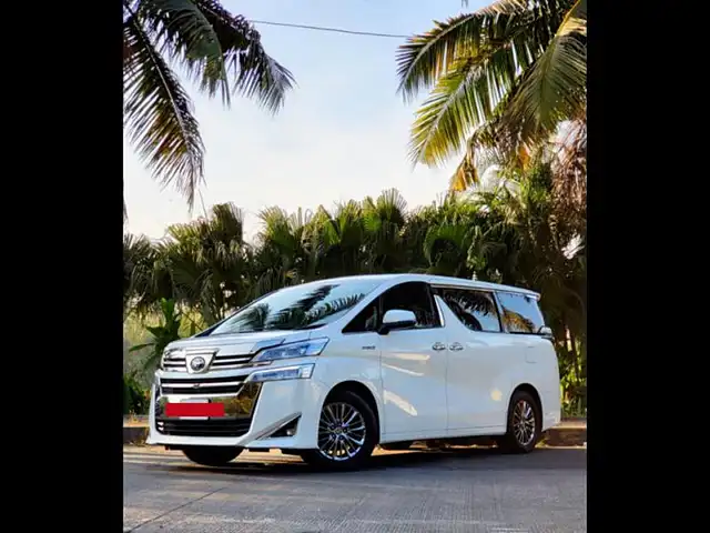 Used 2020 Toyota Vellfire in Mumbai