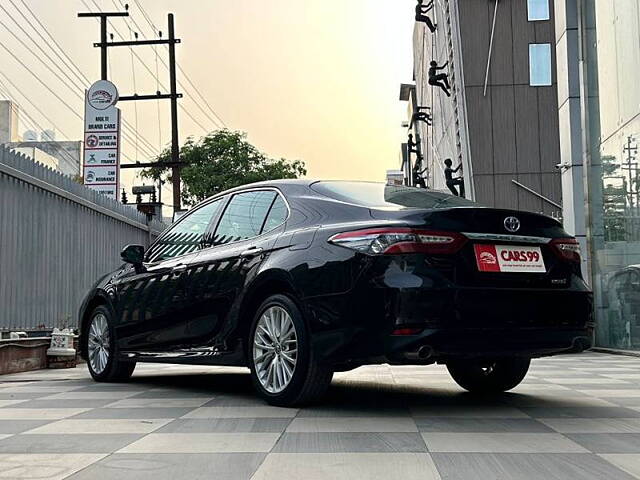 Used Toyota Camry Hybrid in Noida