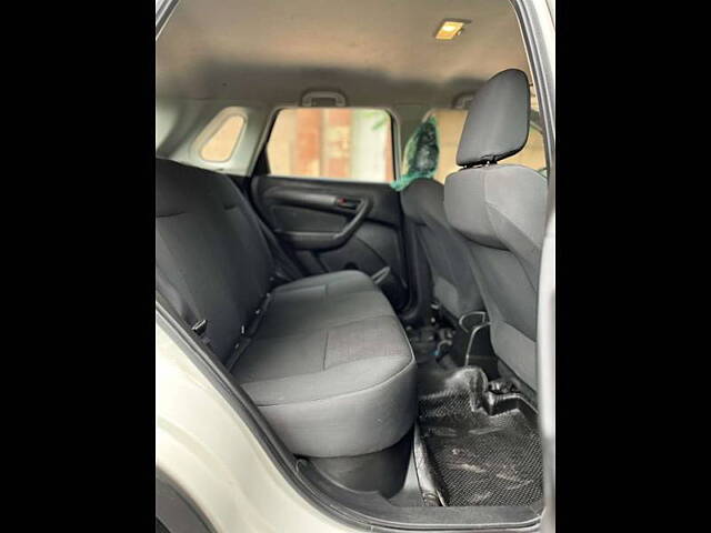 Used Maruti Suzuki Brezza LXi in Delhi