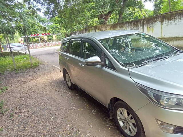 Used Toyota Innova Crysta [2016-2020] 2.4 G 8 STR [2016-2017] in Varanasi