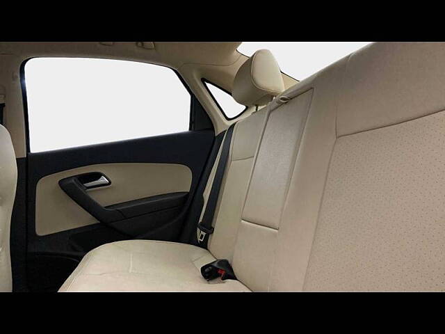 Used Volkswagen Vento [2015-2019] Highline Plus 1.2 (P) AT 16 Alloy in Delhi