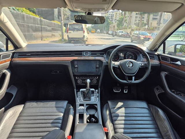 Used Volkswagen Passat Highline in Pune