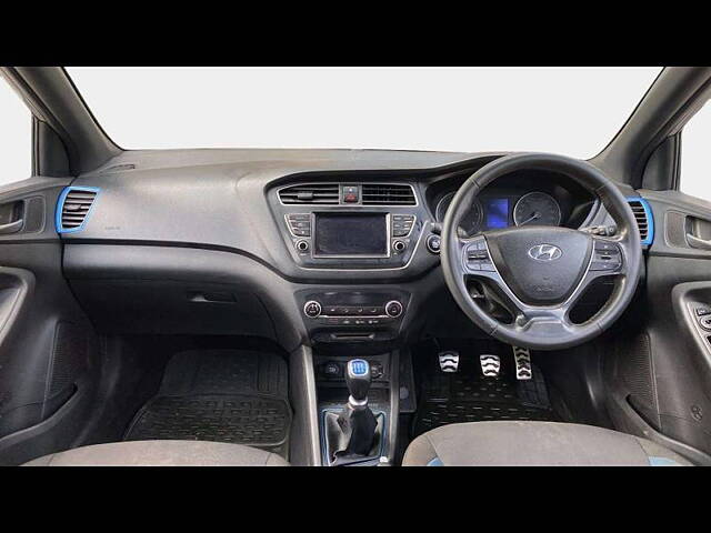 Used Hyundai i20 Active 1.2 SX in Kolkata