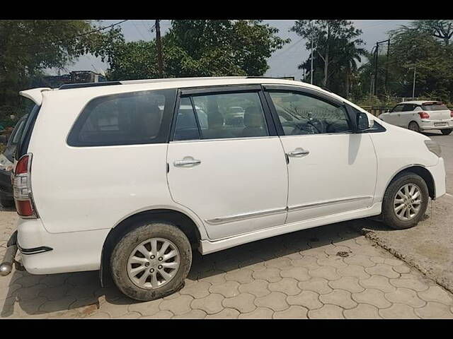 Used 2013 Toyota Innova in Satna