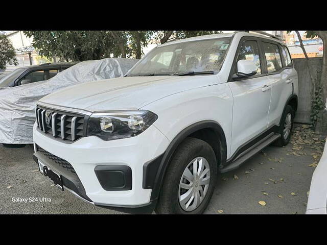 Used Mahindra Scorpio N Z6 Diesel MT 2WD 7 STR [2022] in Delhi