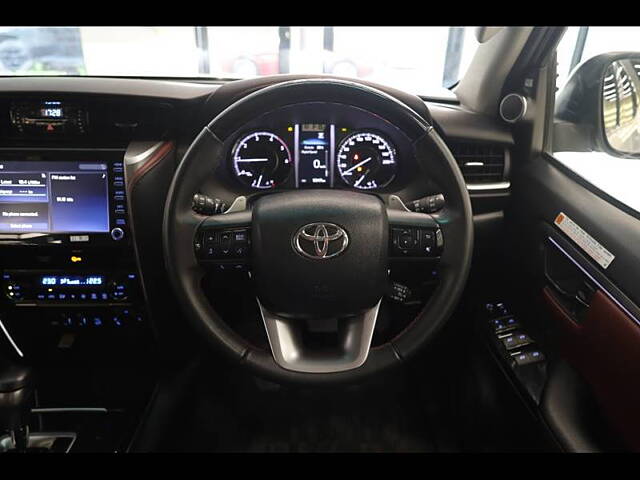 Used Toyota Fortuner Legender 2.8 4X4 AT in Delhi