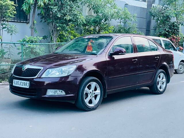 Used Skoda Laura Elegance 2.0 TDI CR MT in Surat