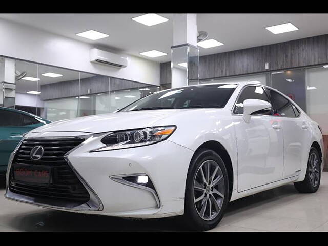 Used Lexus ES [2017-2018] 300h in Chennai