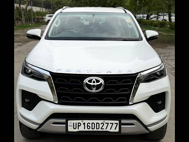 Used Toyota Fortuner 4X2 AT 2.8 Diesel in Delhi