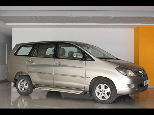 Used Toyota Innova [2005-2009] 2.5 V 8 STR in Bangalore