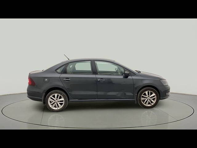 Used Skoda Rapid Style 1.6 MPI AT in Hyderabad