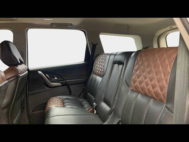 Used Mahindra XUV500 W9 [2018-2020] in Delhi