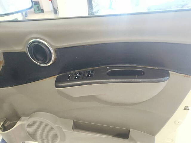 Used Mahindra NuvoSport N8 in Kanpur