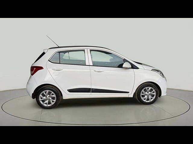 Used Hyundai Grand i10 Sportz (O) 1.2 Kappa VTVT [2017-2018] in Ahmedabad