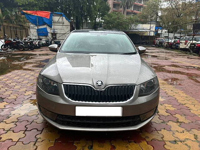 Used 2015 Skoda Octavia in Mumbai