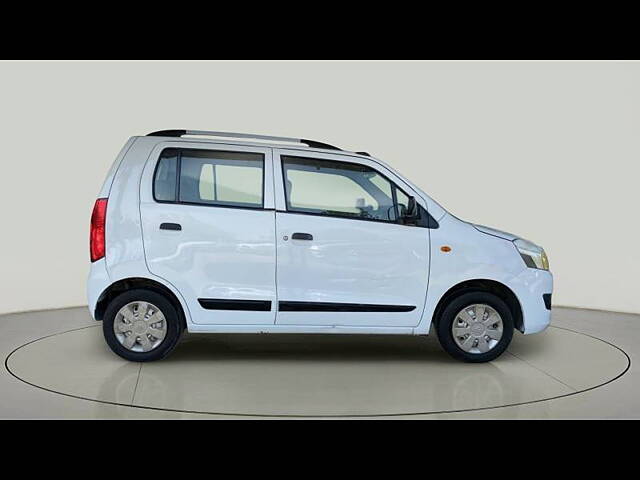 Used Maruti Suzuki Wagon R 1.0 [2014-2019] LXI in Ahmedabad