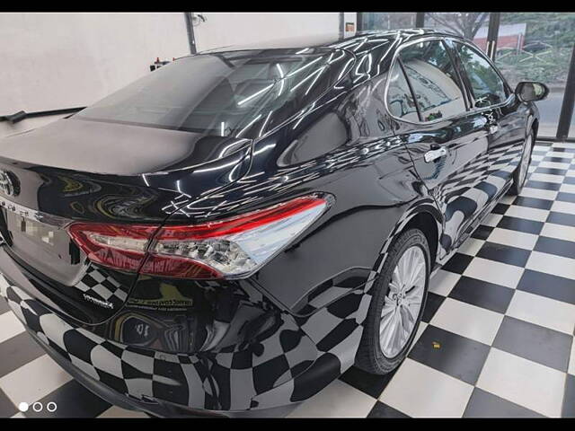 Used Toyota Camry Hybrid in Chennai