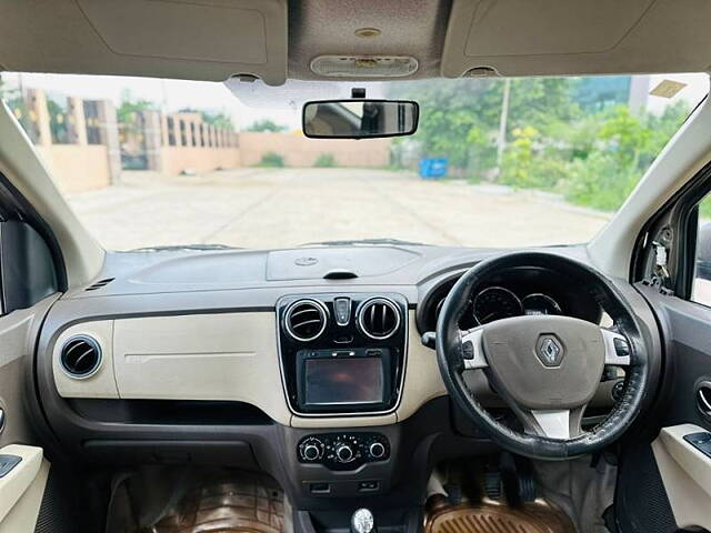 Used Renault Lodgy 85 PS RXZ Stepway 8 STR in Vadodara