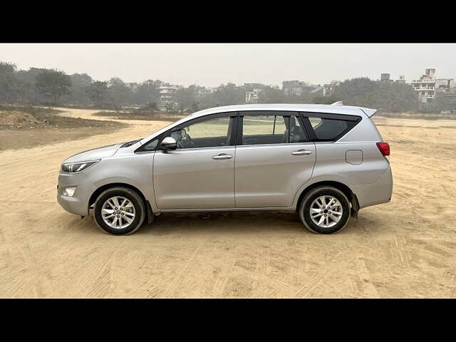 Used Toyota Innova Crysta [2016-2020] 2.4 V Diesel in Delhi