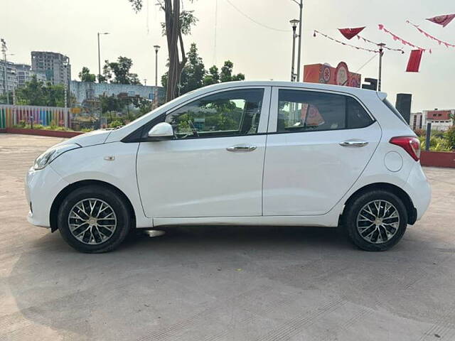 Used Hyundai Grand i10 Sportz U2 1.2 CRDi in Surat