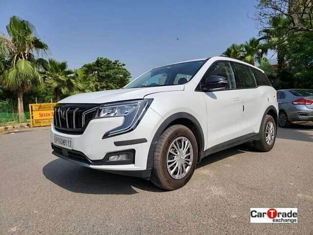 Used Mahindra XUV700 AX 3 Petrol AT 5 STR [2021] in Delhi