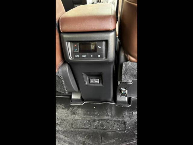 Used Toyota Innova Hycross ZX (O) Hybrid 7 STR in Mumbai