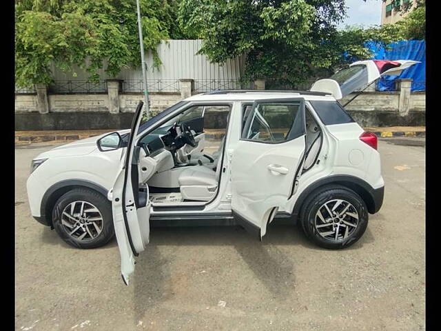 Used Mahindra XUV300 [2019-2024] W8 (O) 1.2 Petrol AMT in Mumbai