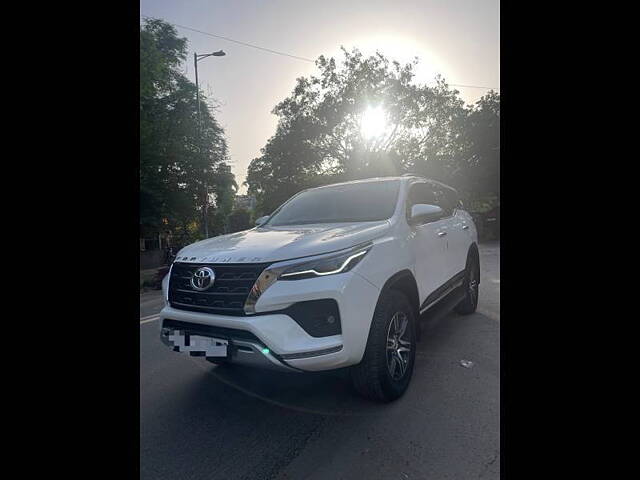 Used Toyota Fortuner 4X2 AT 2.7 Petrol in Delhi