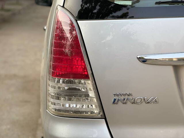 Used Toyota Innova [2005-2009] 2.5 V 7 STR in Mumbai