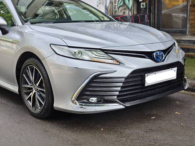 Used Toyota Camry Hybrid in Kolkata