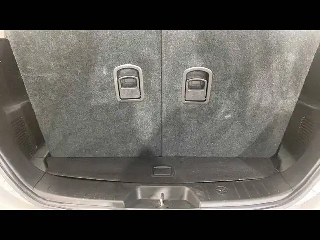 Used Mahindra XUV500 W7 AT [2018-2020] in Delhi