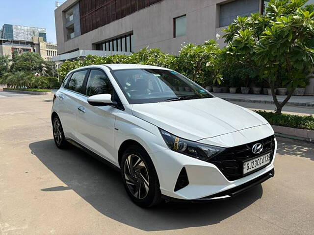 Used Hyundai i20 [2020-2023] Asta 1.2 IVT in Ahmedabad