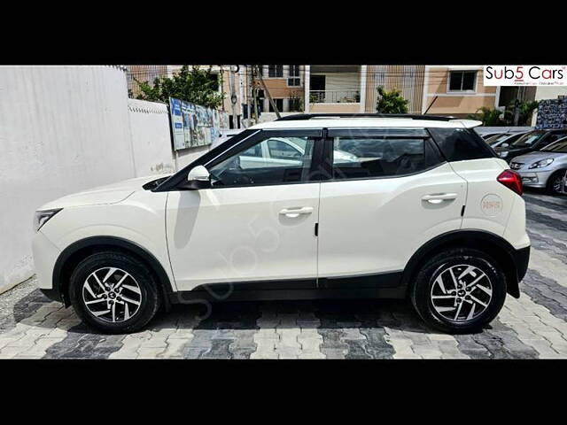 Used Mahindra XUV300 [2019-2024] W8 (O) 1.2 Petrol AMT in Hyderabad